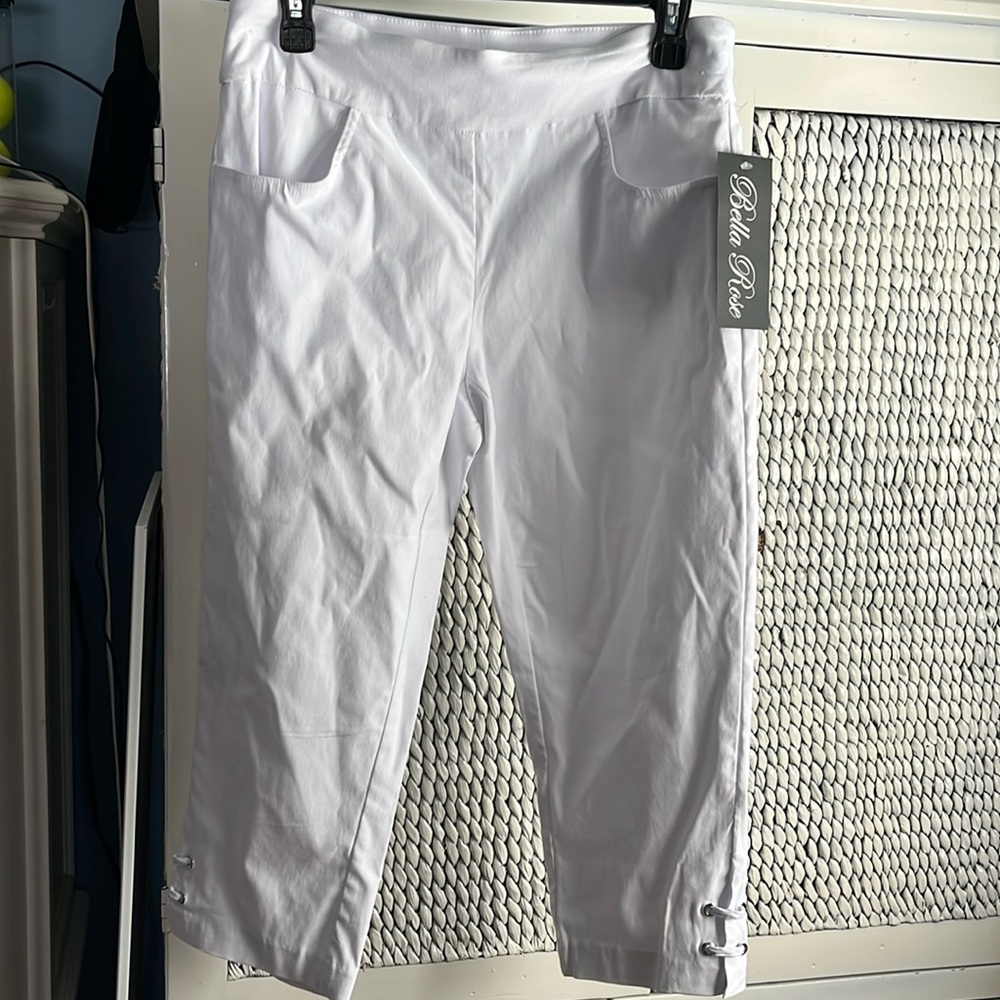 White capri